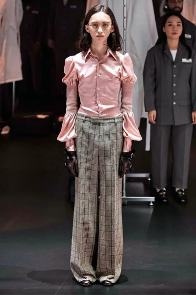 Look 5